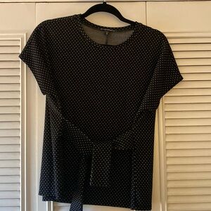 Short sleeve shirt with tie